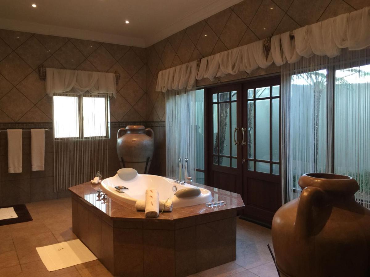 Witwater Guest House & Spa 켐턴파크 외부 사진
